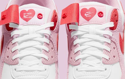 Een eerste blik op de Nike Air Max 90 Valentine’s Day