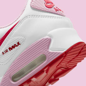 Een eerste blik op de Nike Air Max 90 Valentine’s Day