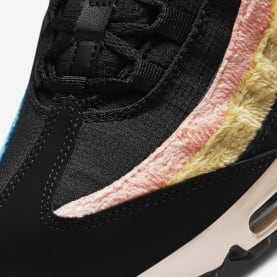 Nike voorziet deze upcoming Air Max 95 van diverse zachte furry materialen