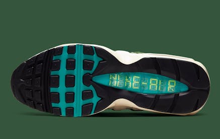 De Nike Air Max 95 krijgt binnenkort weer een heerlijke Zebra colorway