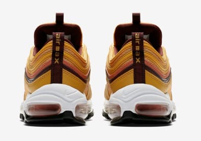 Onderweg: De Nike WMNS Air Max 97 "Mustard"