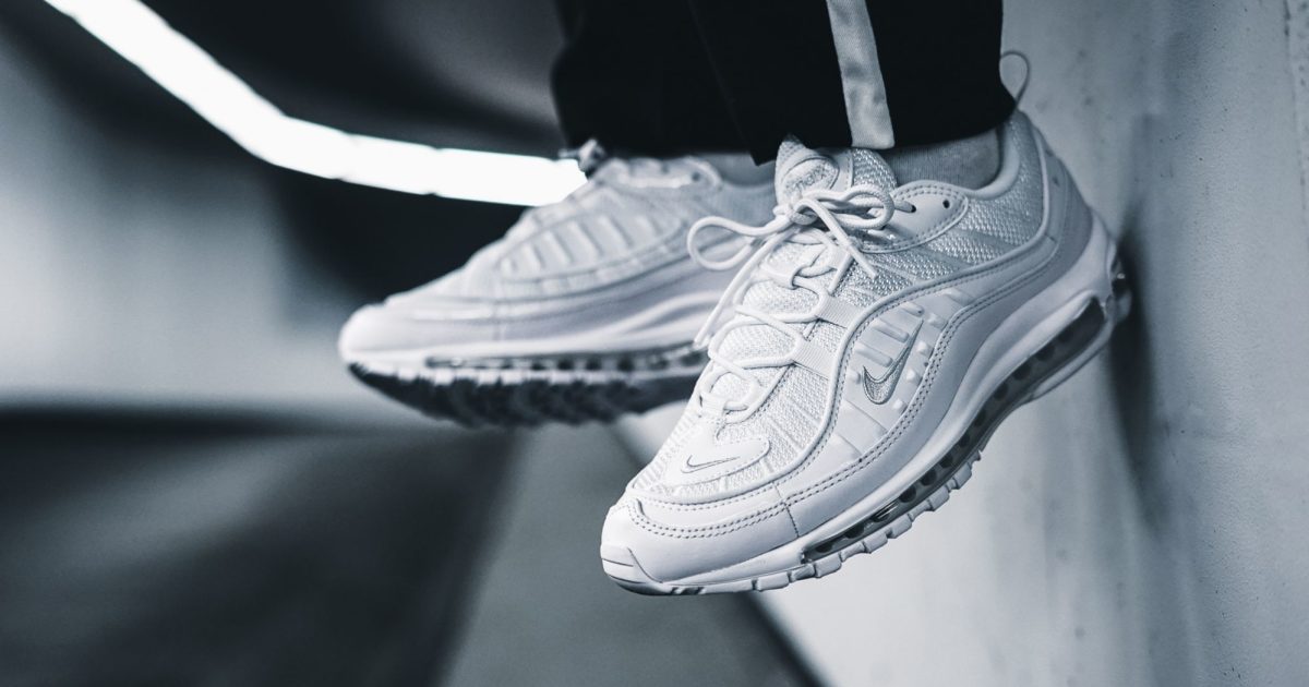 Nike Air Max 98 Triple White Sneaker Squad