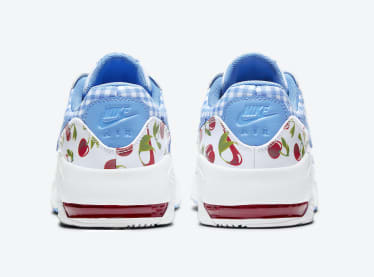 Klaar voor de picknick met deze Nike Air Max Excee "Cherry"