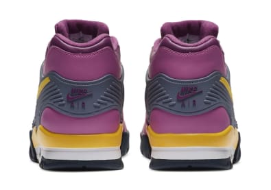 De Nike Air Trainer 3 "Viotech" uit 2002 maakt een comeback