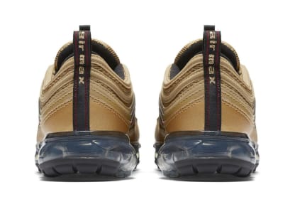 Nike Air VaporMax 97 Metallic Gold Preview