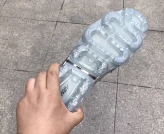 Nike Air VaporMax Plus Triple Grey Dropt in 2018