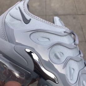 Nike Air VaporMax Plus Triple Grey Dropt in 2018