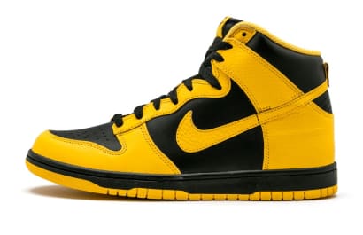 Naar verluidt maakt de Nike Dunk High Black Varsity Maize dit jaar nog een comeback