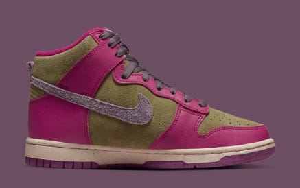 Nike Dunk High Dynamic Berry Foto 3