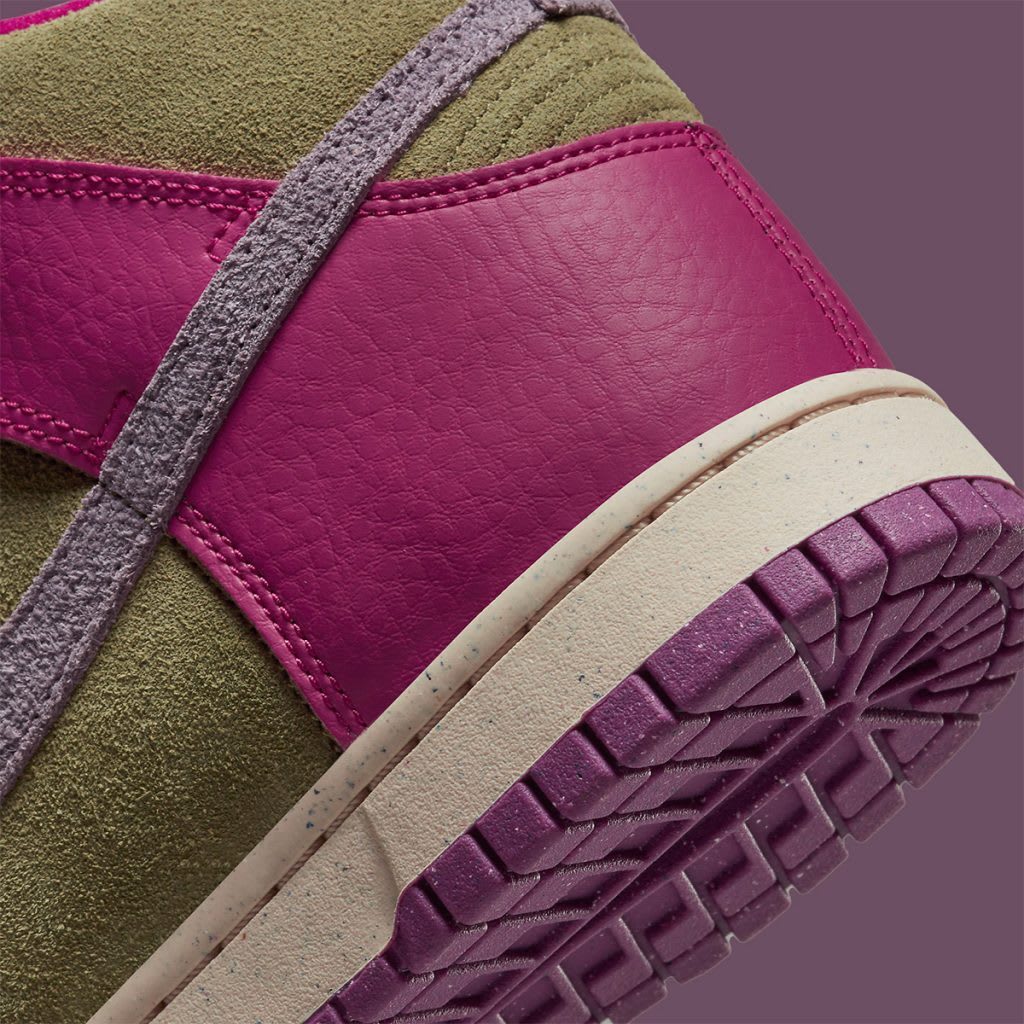 Nike Dunk High Dynamic Berry Foto 8