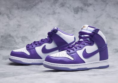 Donderdag dropt deze knallende Nike Dunk High SP "Varsity Purple"