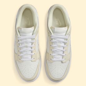 Nike Dunk Low Coconut Milk Foto 4