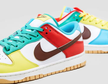 Check nu de foto's van Nike Dunk Low Free 99 Pack