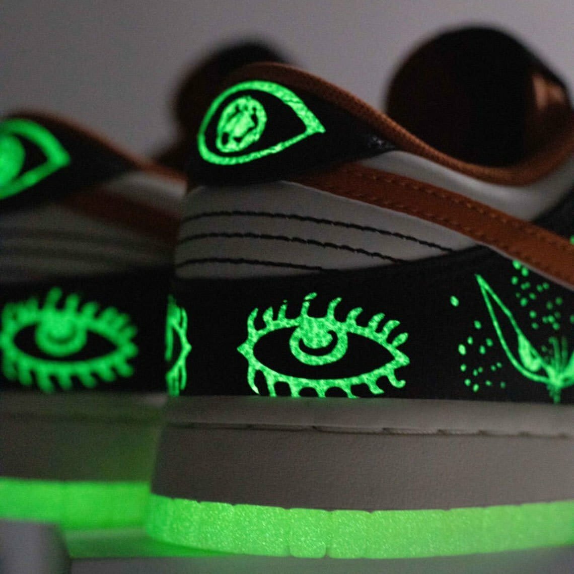 glow in the dark dunks low