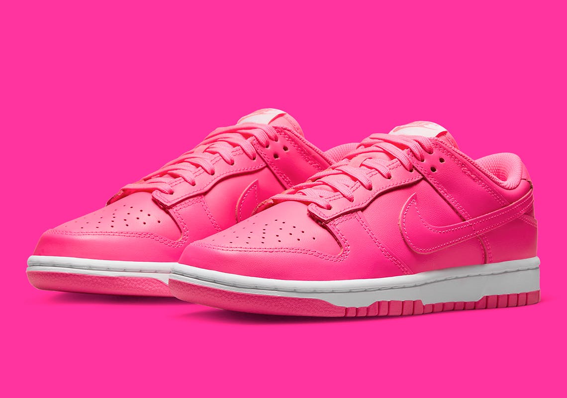 hot pink dunks