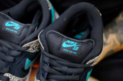 Een betere blik op de Nike Dunk Low Pro SB "Atmos Elephant"