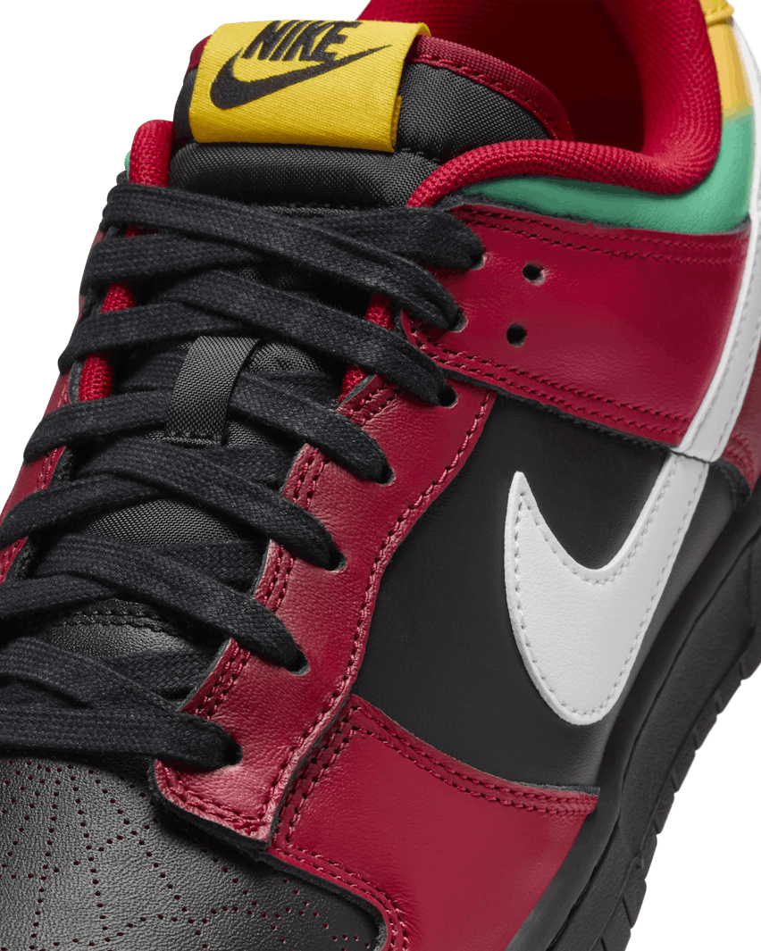 Nike Dunk Low Retro LTD Biker Tattoos Foto 5