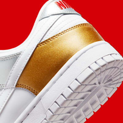 Nike Dunk Low SE WMNS Metallic Foto 9