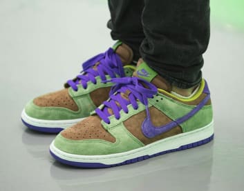 On-feet foto's van de Nike Dunk Low SP Veneer 2020