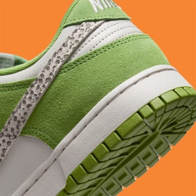 Nike Dunk Low Safari Swoosh Chlorophyll Foto 8