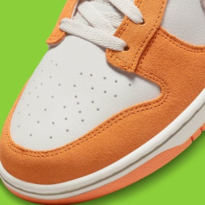 Nike Dunk Low Safari Swoosh Kumquat Foto 7