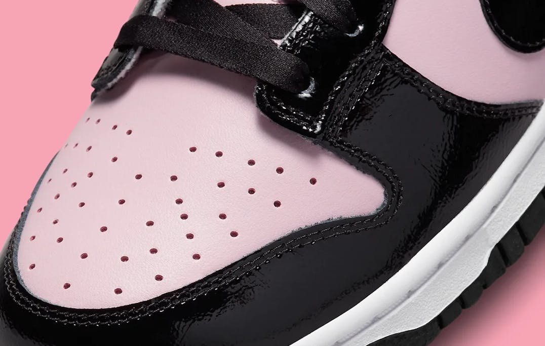 Nike Dunk Low WMNS Pink Black Patent Foto 8