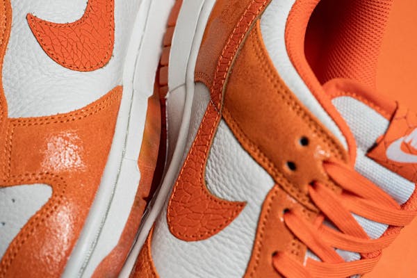 Nike Dunk Low Wmns Cracked Orange Foto 3