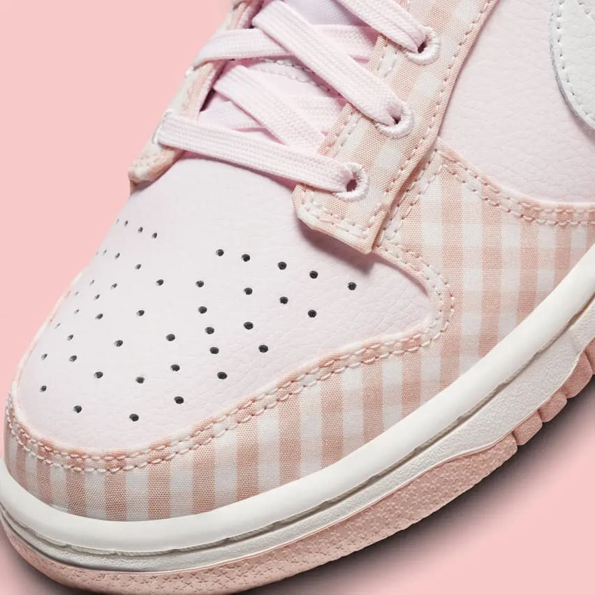 Nike Dunk Low Wmns Pink Gingham Foto 6