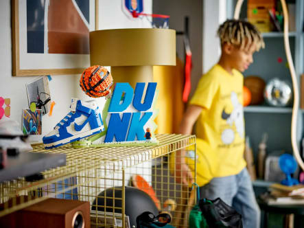 Nike Dunk x LEGO set