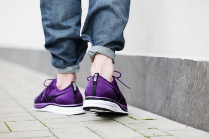 Nike Flyknit Trainer Night Purple