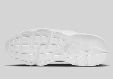 Nike Huarache Triple White Foto 6