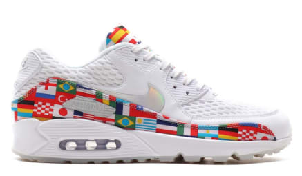 Een Betere Blik Op Het Nike International Flag Pack