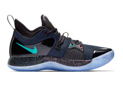 Nike onthult de Nike PG 2 Playstation