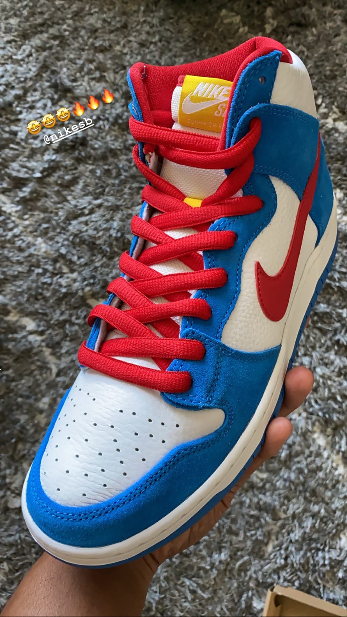 De geruchten gaan dat deze Nike SB Dunk High "Doraemon" later dit jaar zal gaan droppen