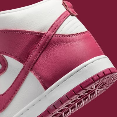 Nike SB Dunk High Sweet Beet Foto 8