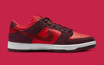 Nike SB Dunk Low Cherry Foto 3