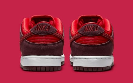 Nike SB Dunk Low Cherry Foto 5