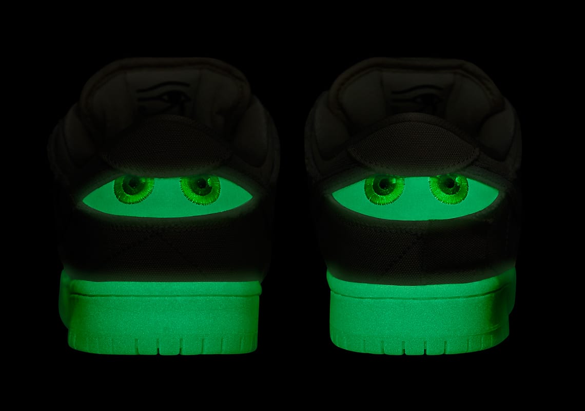 nike sb dunk glow in the dark