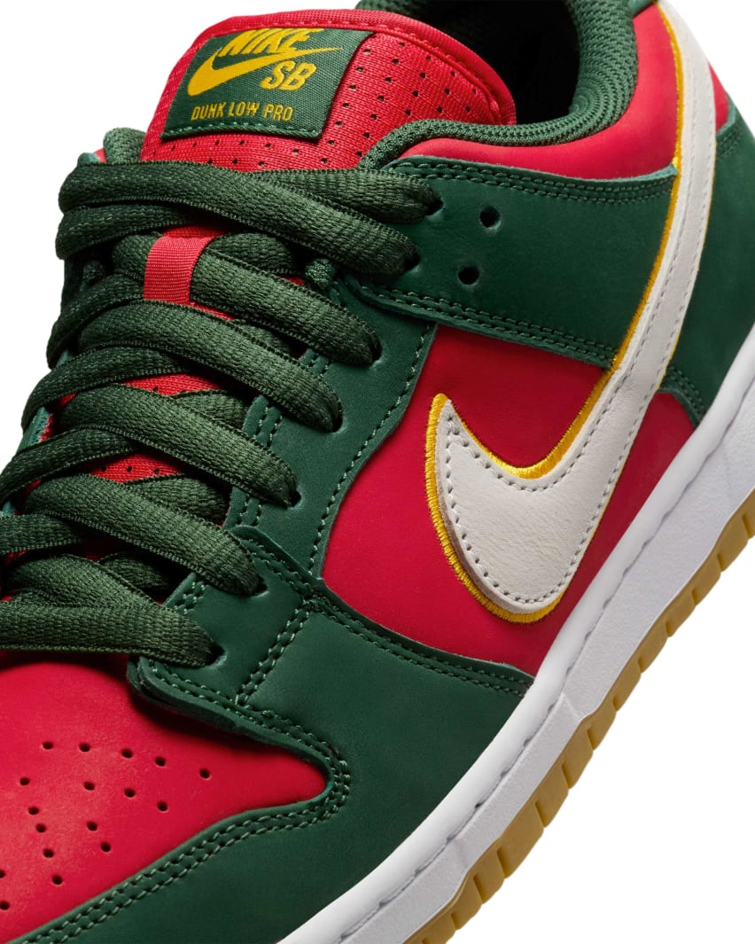 Nike SB Dunk Low Pro Fir and Fire Red Foto 5