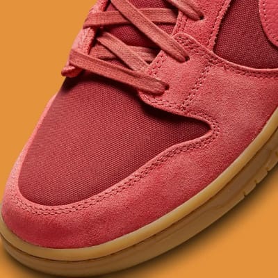 Nike SB Dunk Low Red Gum Foto 9