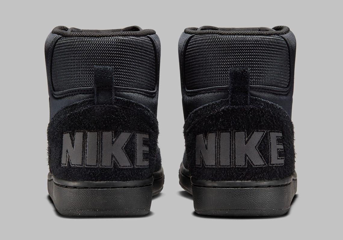 Nike Terminator High Triple Black Foto 6