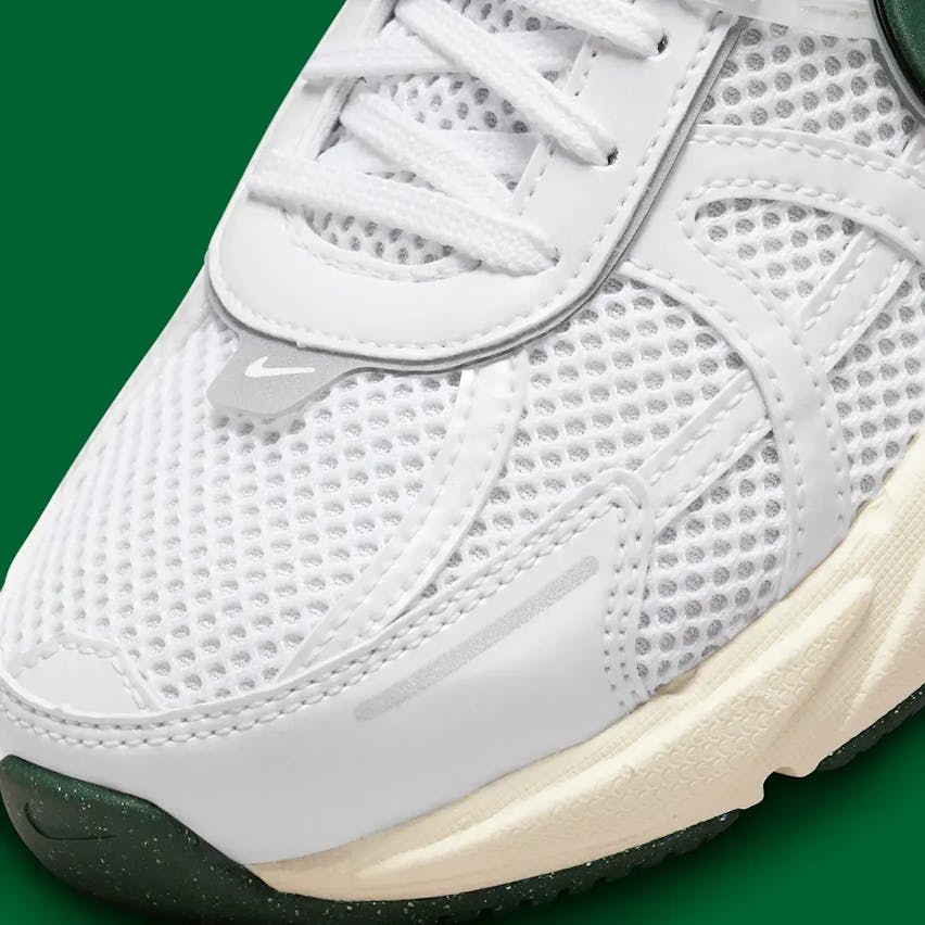 Nike V2 K Run Wmns White Green Foto 8