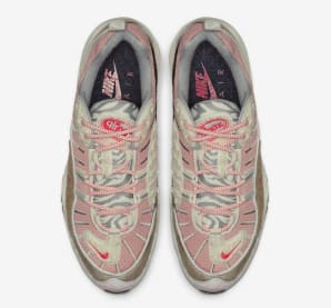 De officiële foto's van de Nike WMNS Air Max 98 Chinese New Year