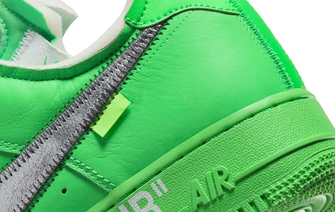 Off White x Nike Air Force 1 Low Light Green Spark Foto 6