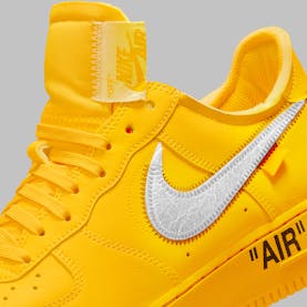 Off White x Nike Air Force 1 University Gold Foto 8