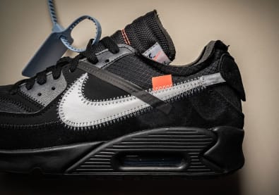 De Off-White x Nike Air Max 90 "Black/White" gaat droppen in Januari