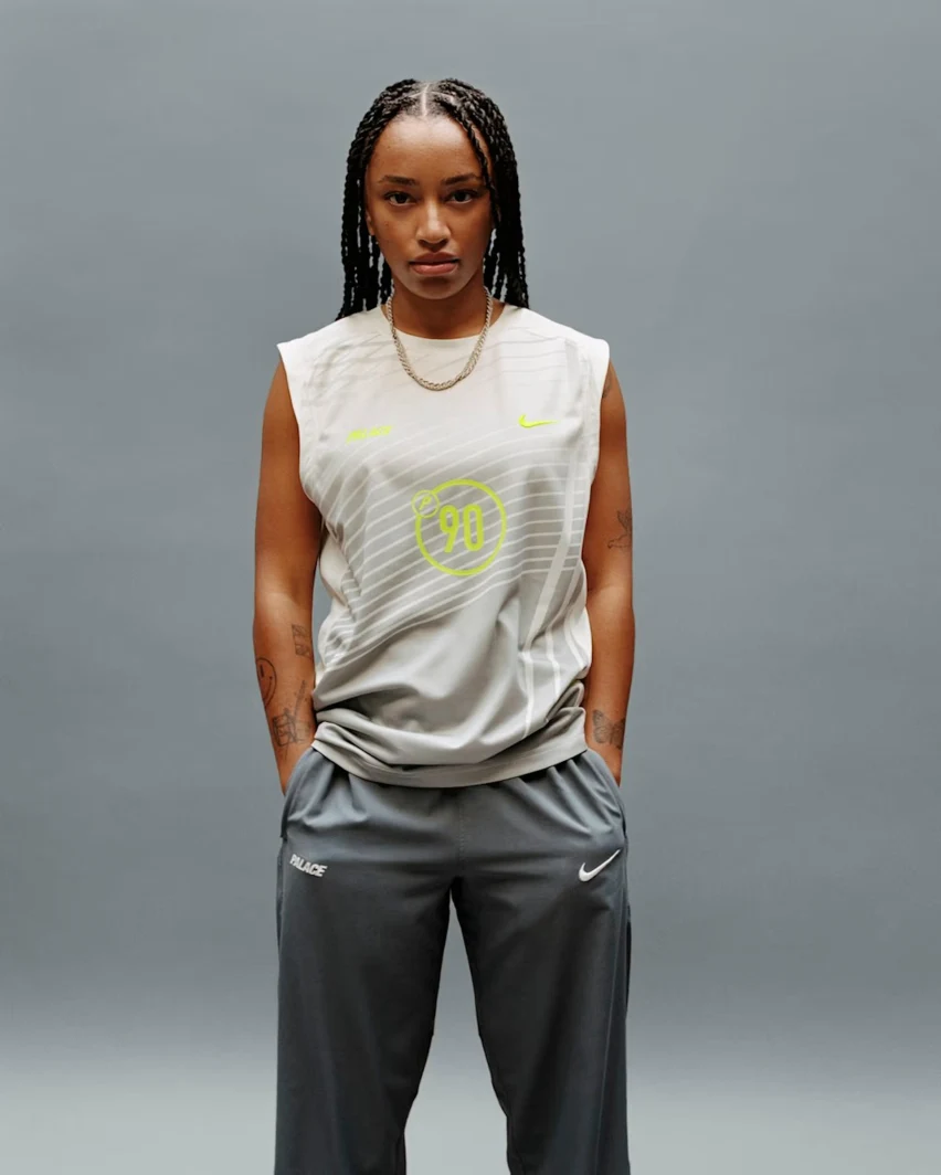 Palace x Nike Total 90 III Volt Metallic Silver FOTO 4