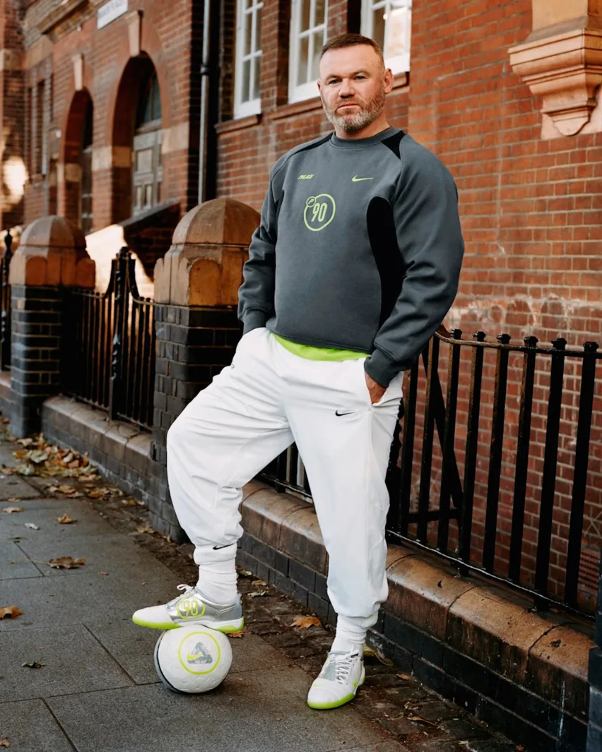 Palace x Nike Total 90 III Volt Metallic Silver FOTO 6