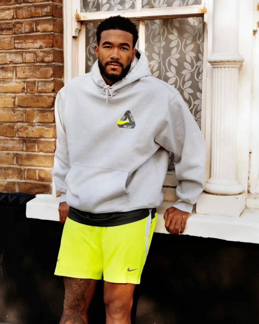 Palace x Nike Total 90 III Volt Metallic Silver FOTO 9