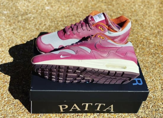 Patta x Nike Air Max 1 Night Maroon Foto 6